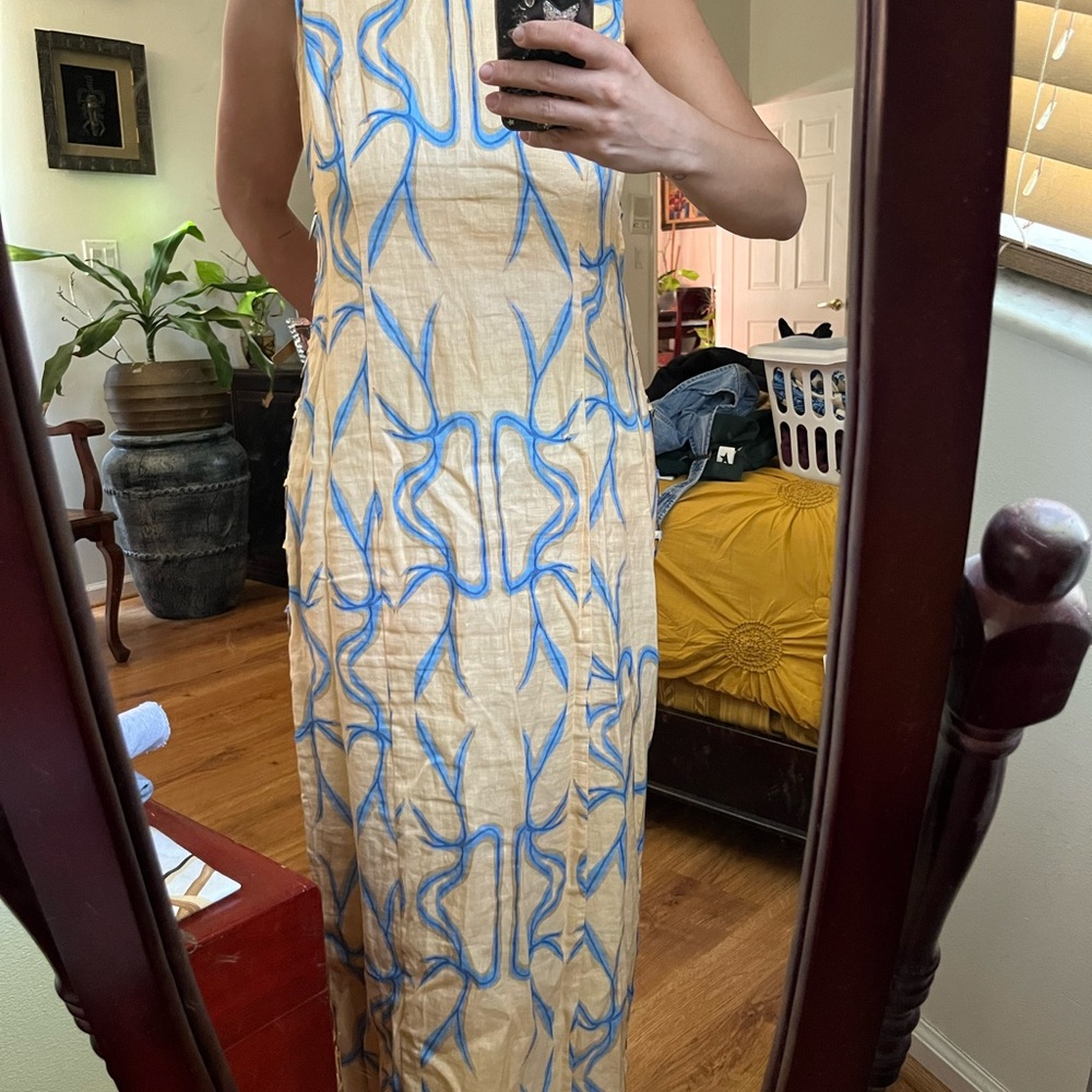 VRG GRL Sleeveless Cream Maxi Dress with Blue Abstract Print